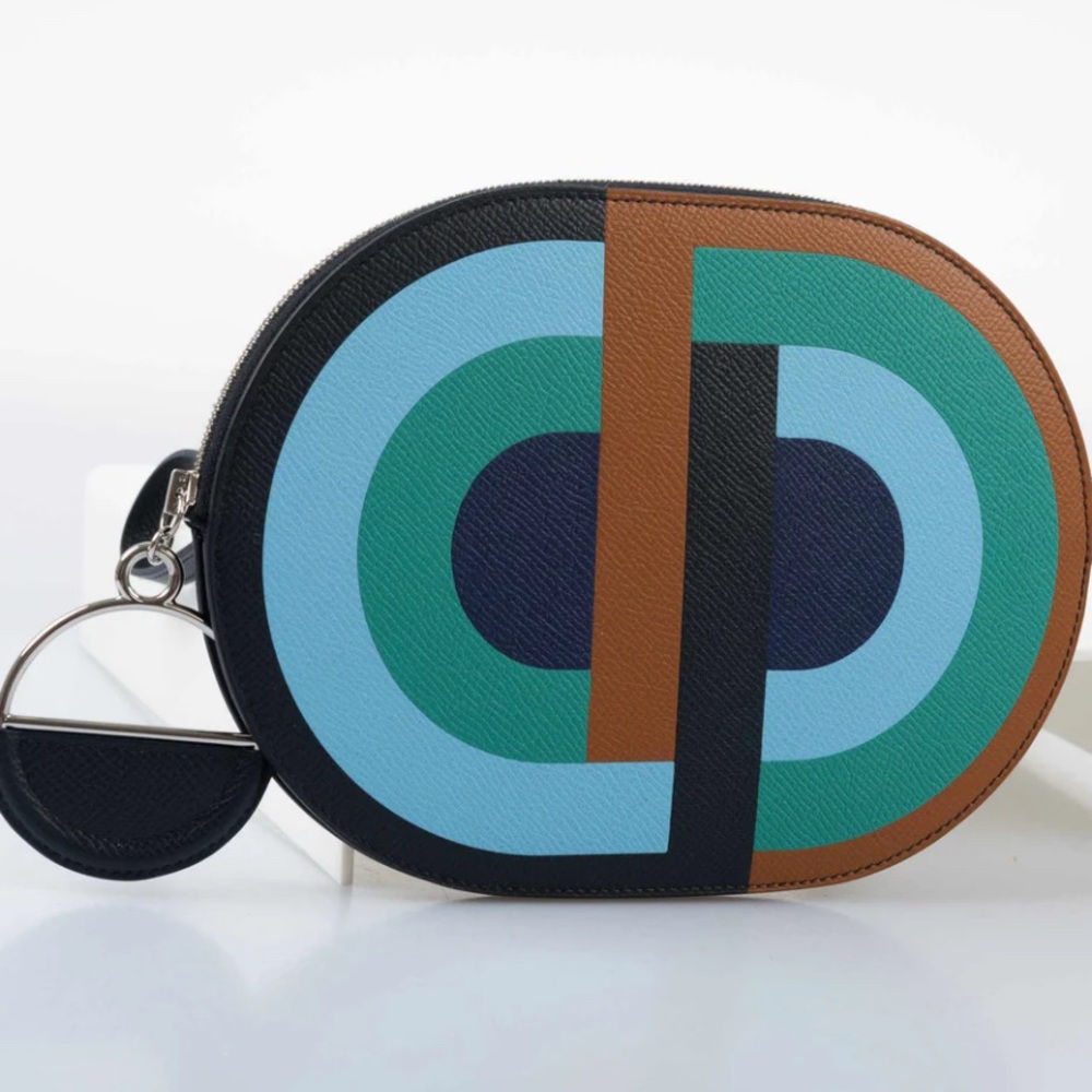 HERMÈS POCHETTE IN-THE-LOOP TO GO MARQUETEE MULTICOLORE BLEU INDIGO VEAU EPSOM